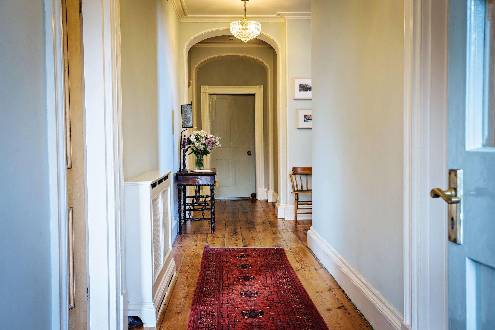 ボスキャッスル The Old Parsonage Bed & Breakfast エクステリア 写真