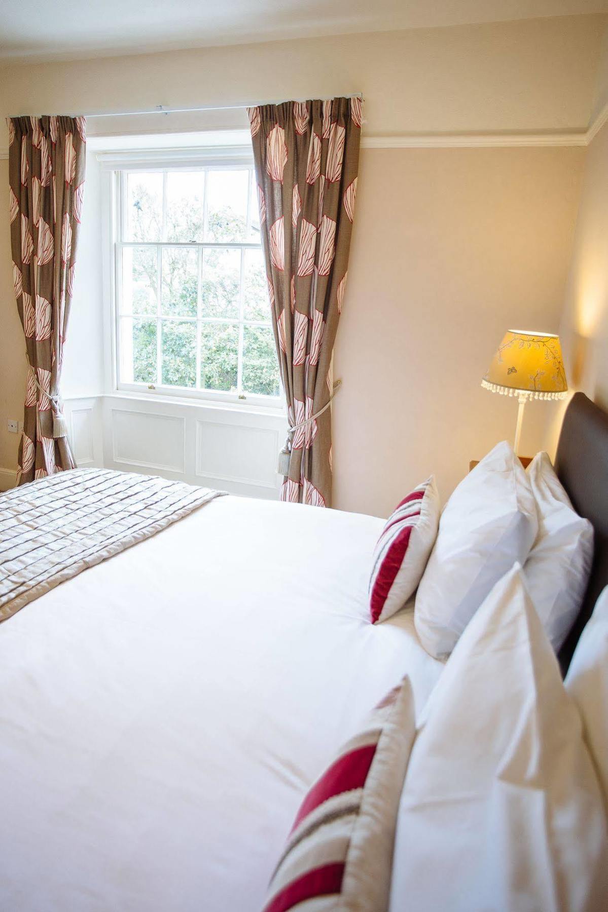 ボスキャッスル The Old Parsonage Bed & Breakfast エクステリア 写真
