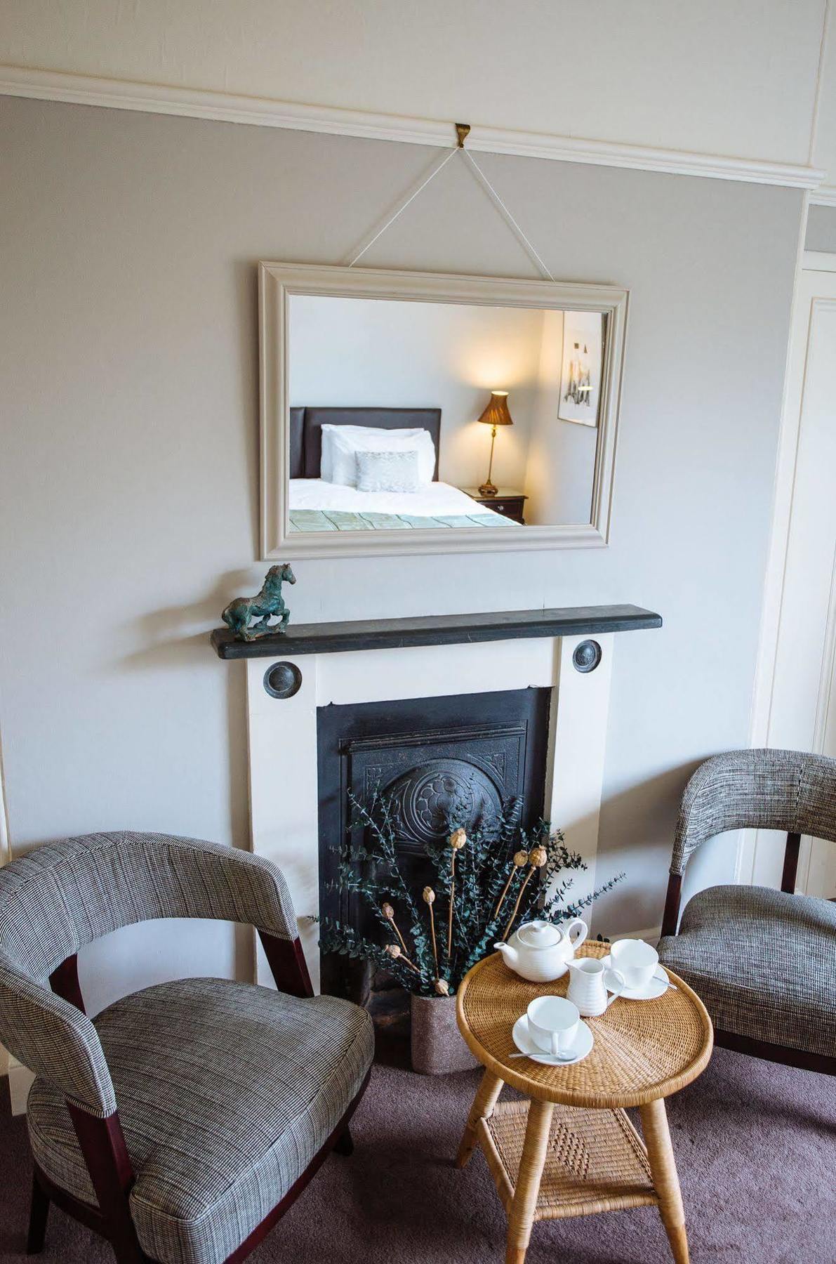 ボスキャッスル The Old Parsonage Bed & Breakfast エクステリア 写真