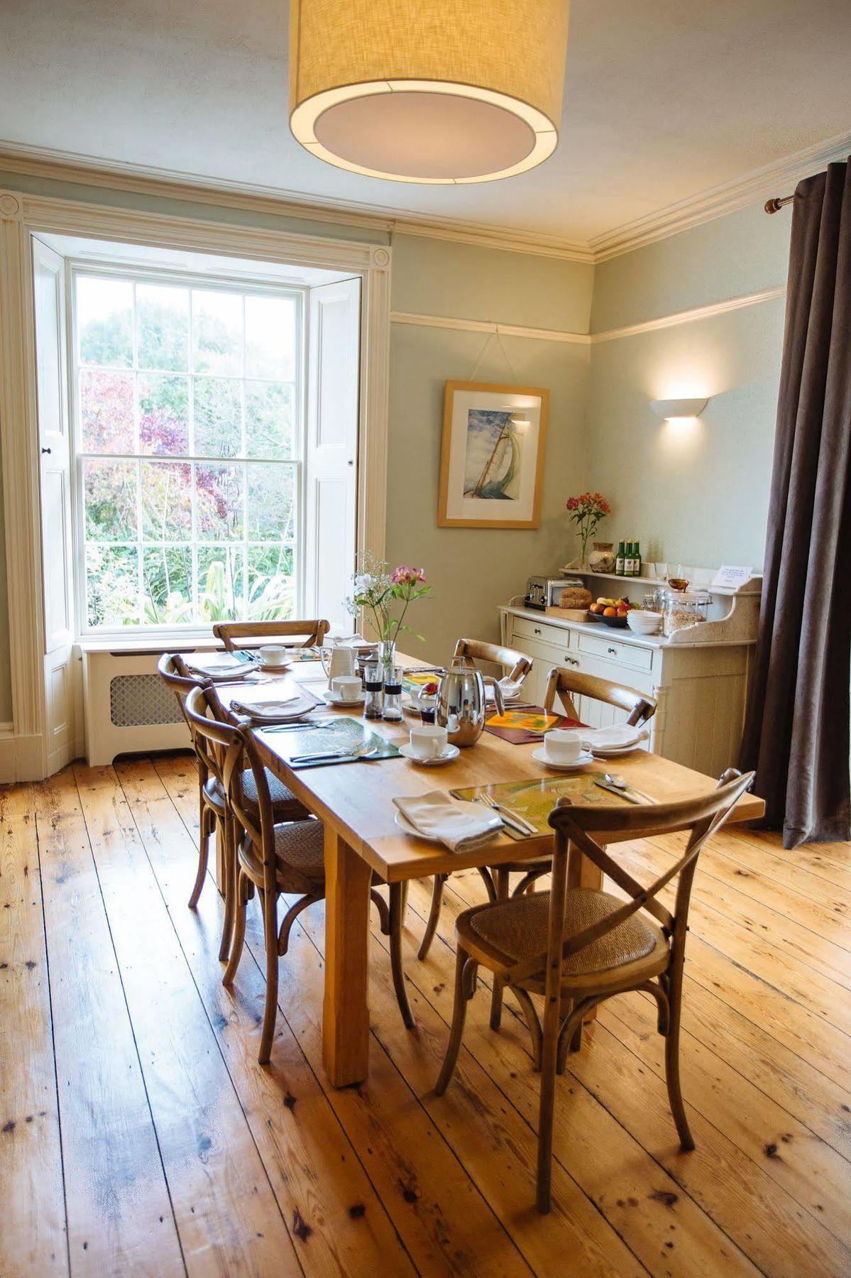 ボスキャッスル The Old Parsonage Bed & Breakfast エクステリア 写真