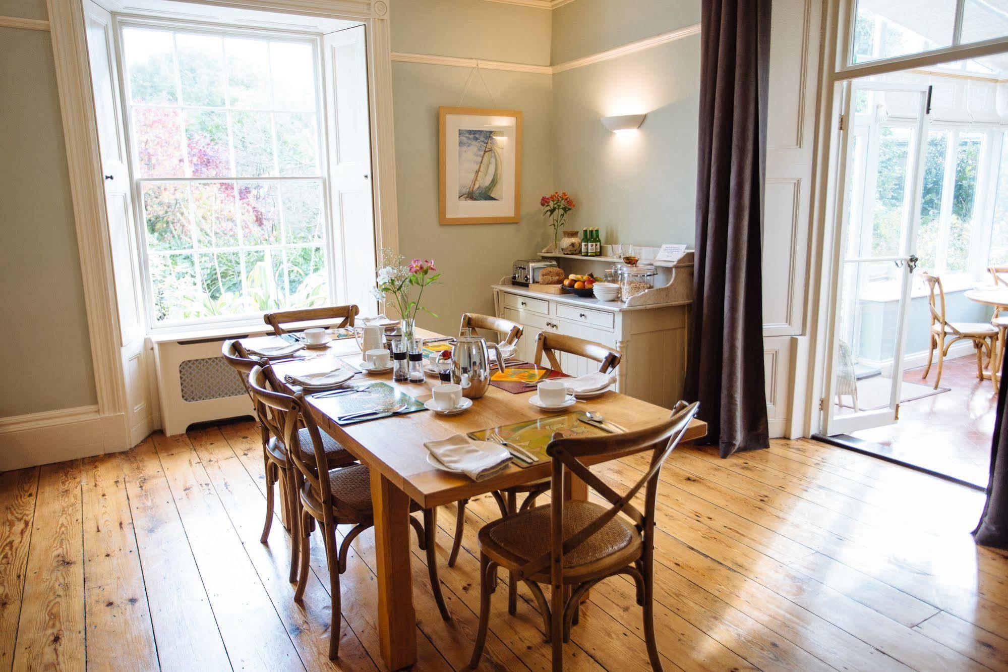 ボスキャッスル The Old Parsonage Bed & Breakfast エクステリア 写真