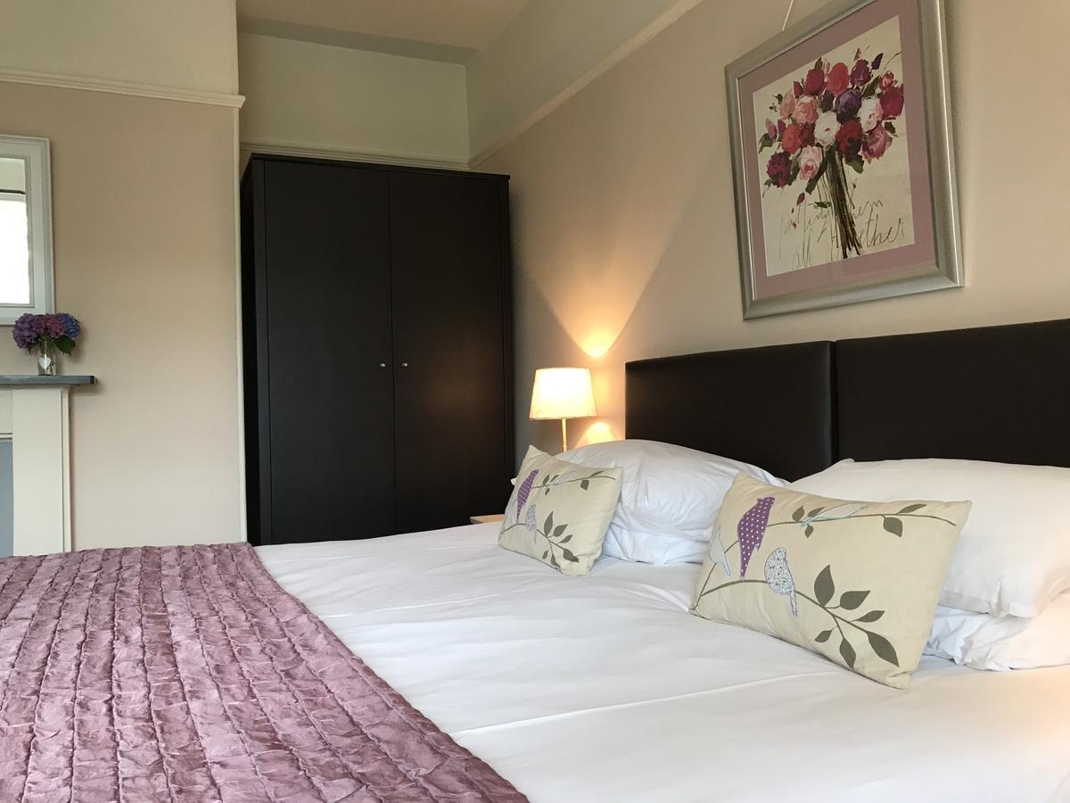 ボスキャッスル The Old Parsonage Bed & Breakfast エクステリア 写真